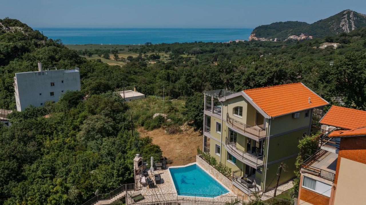 Villa Montenegrina Petrovac Екстериор снимка