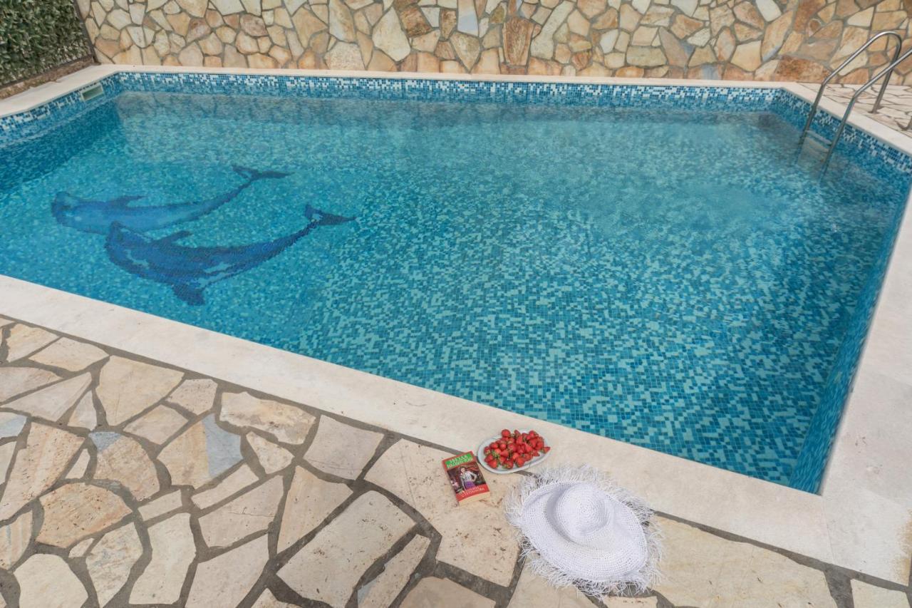Villa Montenegrina Petrovac Екстериор снимка