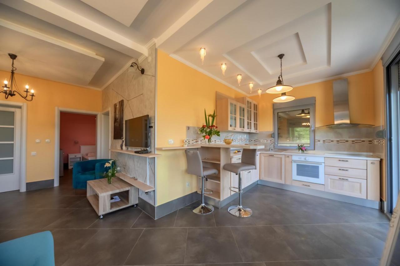 Villa Montenegrina Petrovac Екстериор снимка