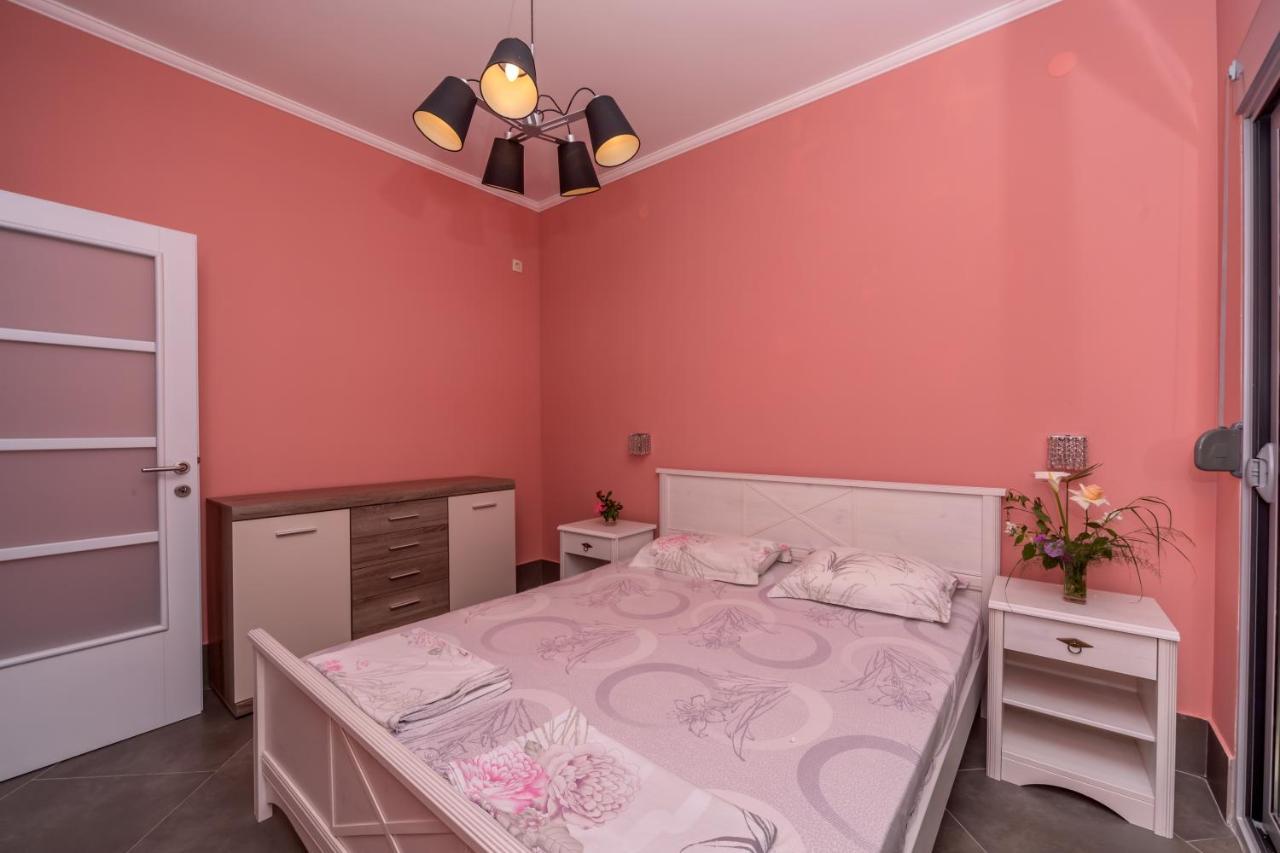 Villa Montenegrina Petrovac Екстериор снимка