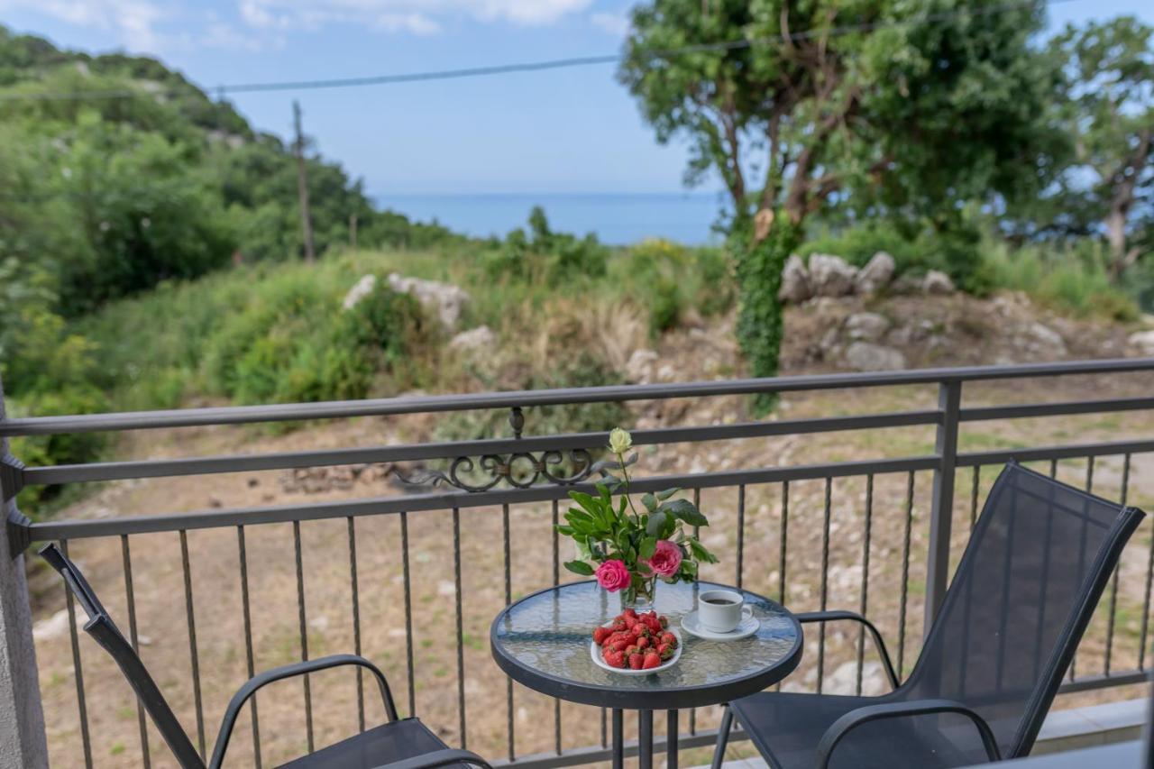 Villa Montenegrina Petrovac Екстериор снимка
