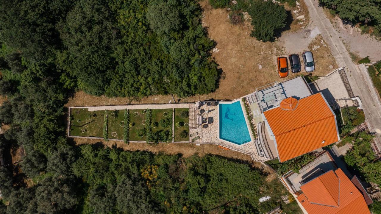 Villa Montenegrina Petrovac Екстериор снимка