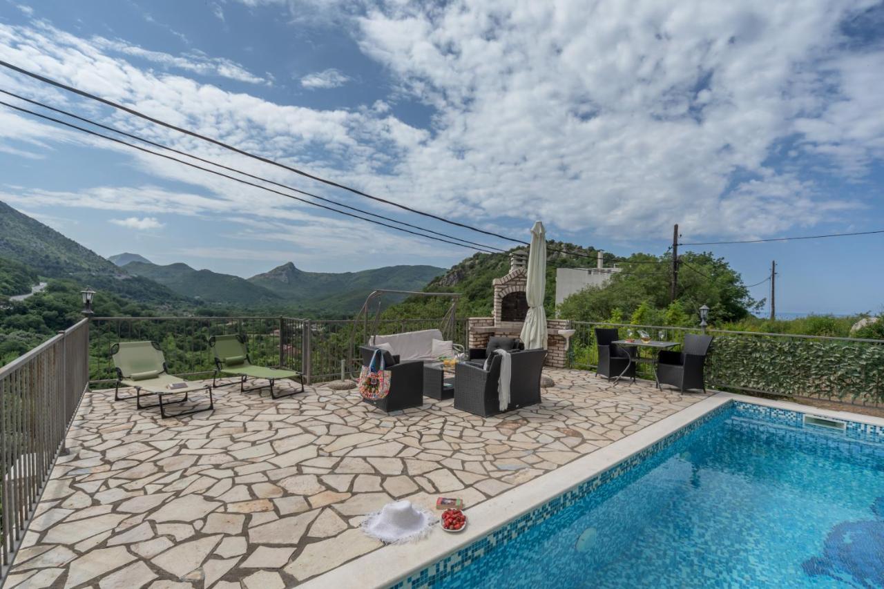 Villa Montenegrina Petrovac Екстериор снимка